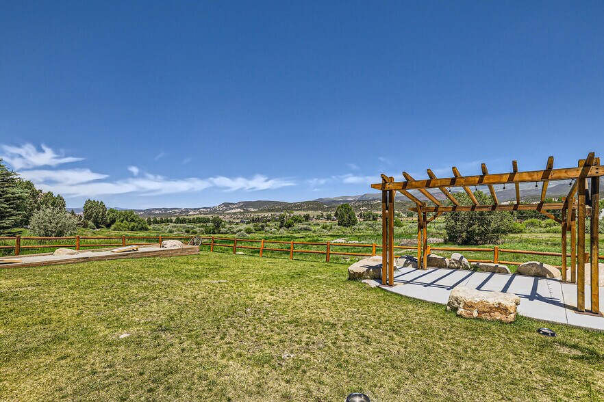 More Photos Of 1099 Capitol St, Eagle Office For Sale