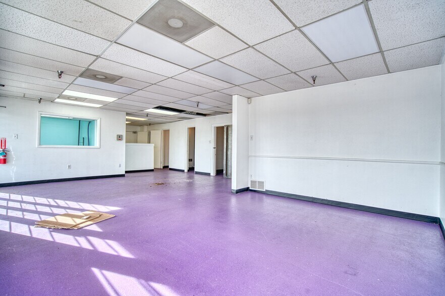 More Photos Of 555 Alter St, Broomfield Service For Lease