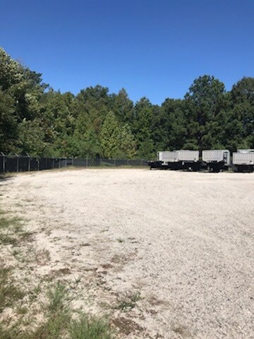 More Photos Of 1155 Cripple Creek Dr, Lawrenceville Warehouse For Lease