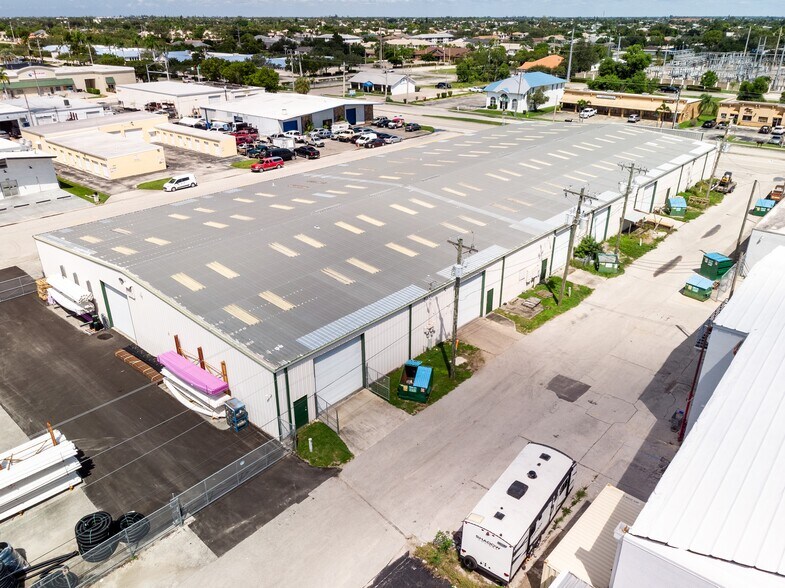 More Photos Of 1404 Viscaya Pky, Cape Coral Warehouse For Sale