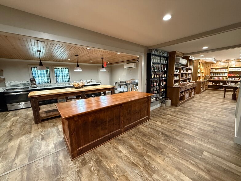 More Photos Of 4578 US Route 7, Pittsford Specialty For Sale