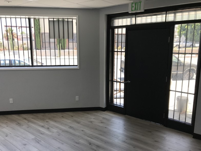 More Photos Of 2525 Kansas Ave, Riverside Manufacturing For Sale