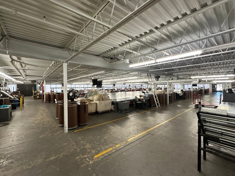 More Photos Of 77 Pawtucket Ave, Rumford Manufacturing For Lease