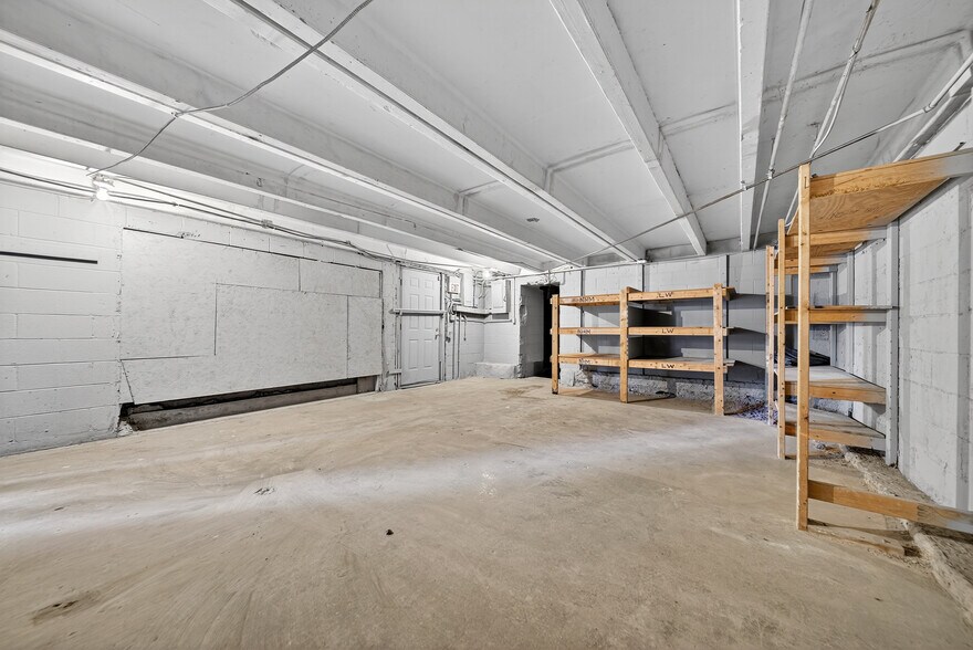 More Photos Of 2819 Gallatin Pike, Nashville Freestanding For Lease