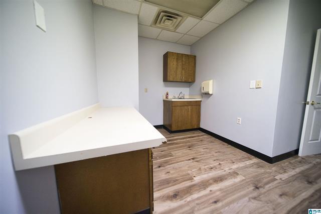 More Photos Of 524 Red Lane Rd, Birmingham Medical For Lease
