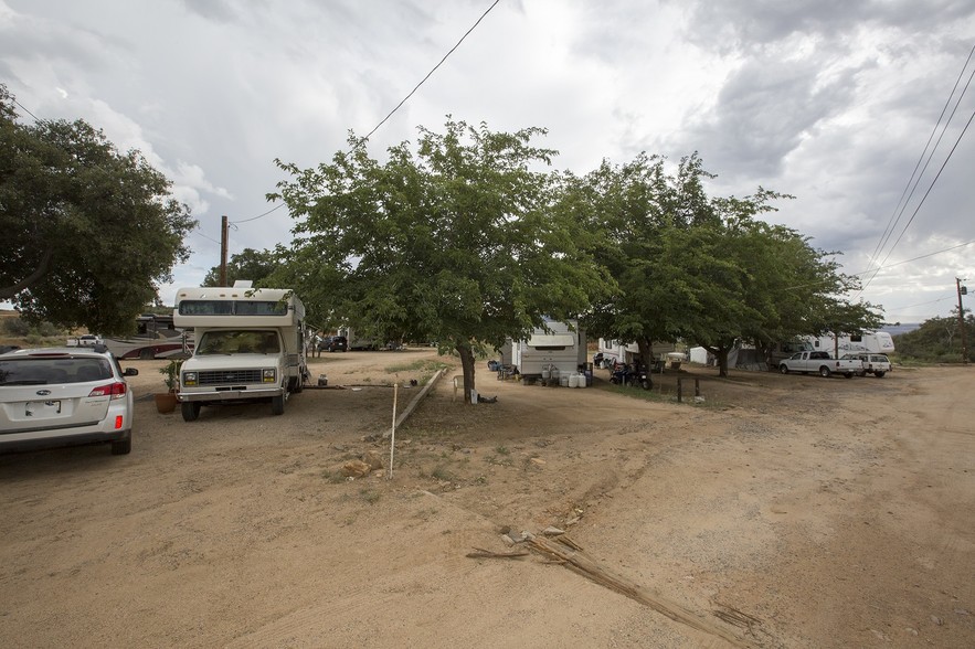 More Photos Of 8355-8365 S Highway 89, Kirkland Trailer Camper Park For Sale