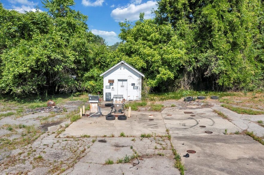 More Photos Of 1687 Stultz Rd, Martinsville Specialty For Sale