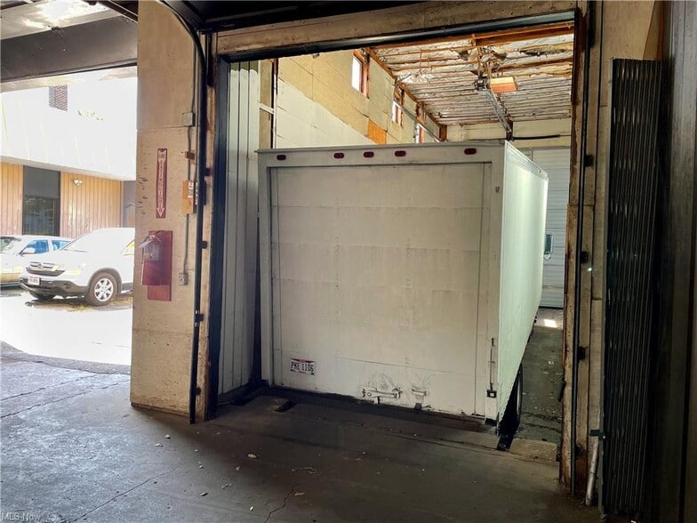 More Photos Of 8110 Lake Ave, Cleveland Manufacturing For Lease