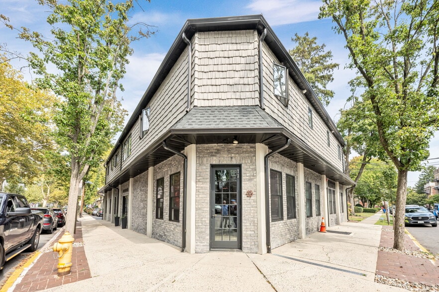 More Photos Of 67 Park Ave, Bloomfield Apartments For Sale