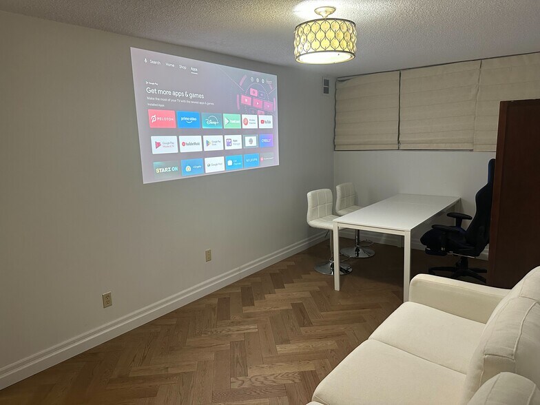 More Photos Of 375 King St N, Waterloo Apartments For Sale