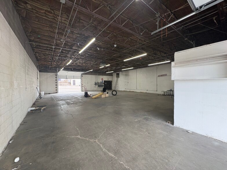 More Photos Of 1175 S Lipan St, Denver Warehouse For Lease