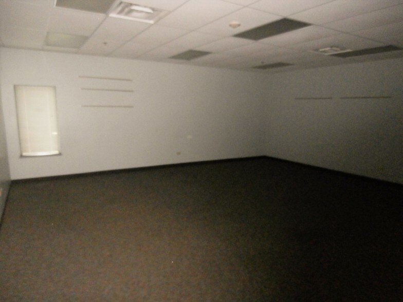 More Photos Of 3250-3270 Lincoln Hwy, Park Forest Freestanding For Sale