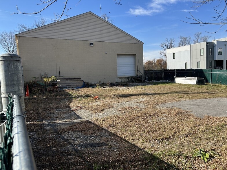 More Photos Of 1311 Cox St, Baltimore Warehouse For Sale
