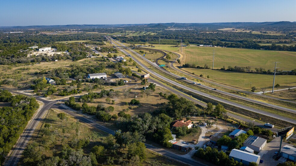 More Photos Of 3 Holiday Rd, Comfort Land For Lease