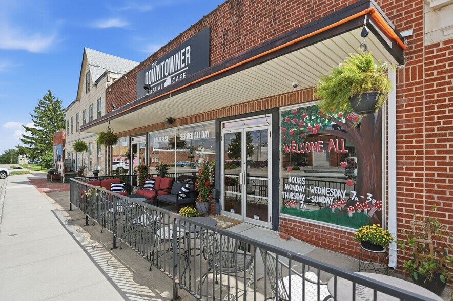 More Photos Of 715 1st Corso, Nebraska City Restaurant For Sale