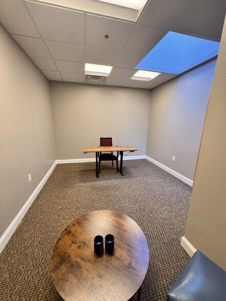 More Photos Of 60 Pleasant St, Ashland Flex For Lease