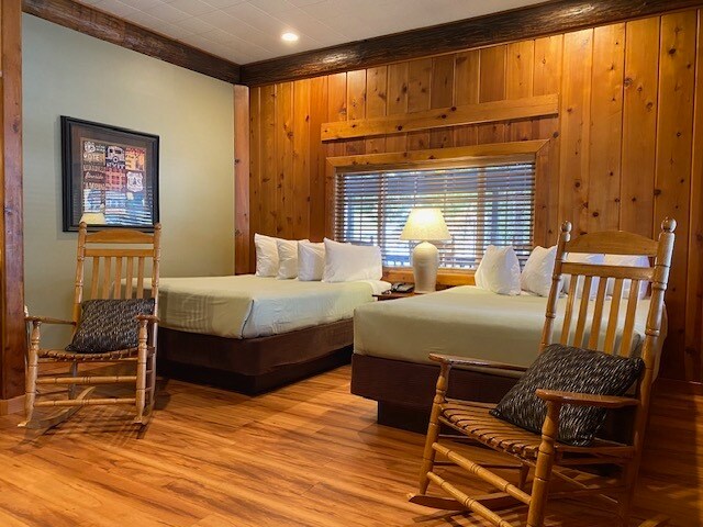 More Photos Of 890 Highway 4, Arnold Hotel For Sale