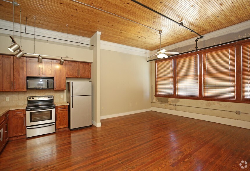 More Photos Of 625 Ryan St, Lake Charles Apartments For Sale