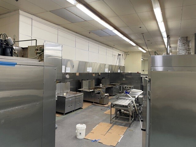 More Photos Of 19 Blanchard St, Lawrence Food Processing For Lease