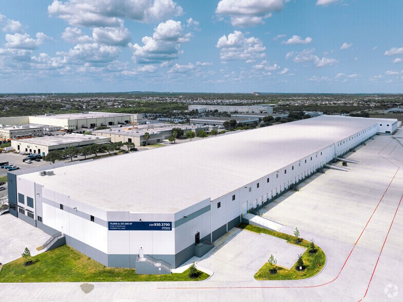 More Photos Of 6357 Rittiman Road, San Antonio Distribution For Lease