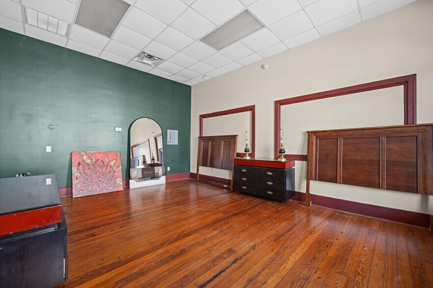More Photos Of 219 E Screven St, Quitman Storefront Retail Office For Sale