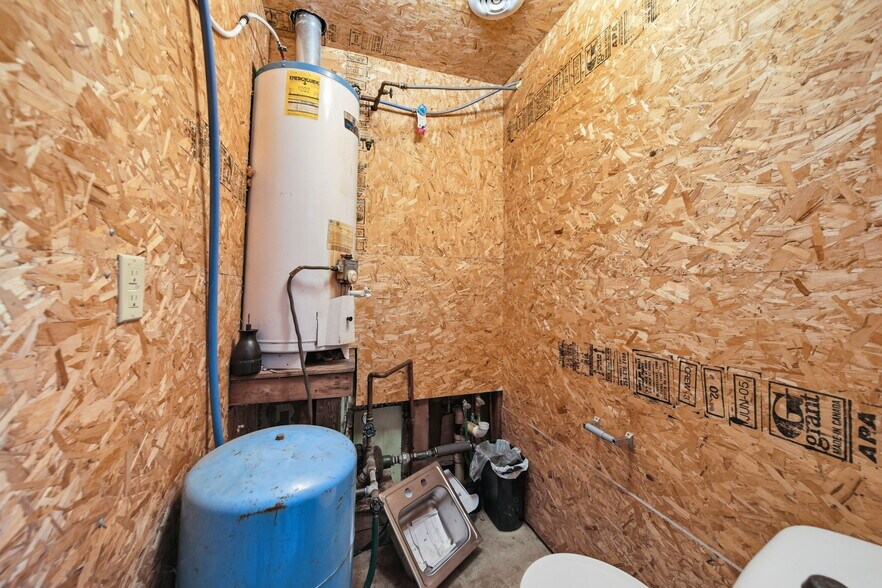 More Photos Of 5550 Carleton Rd, Palmyra Light Manufacturing For Sale