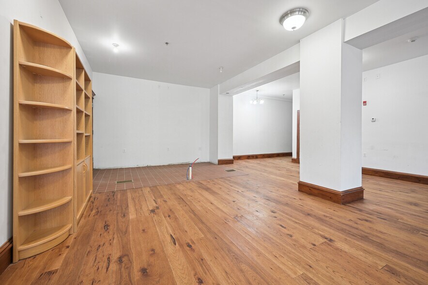 More Photos Of 56 Main St, Stamford Hotel For Sale