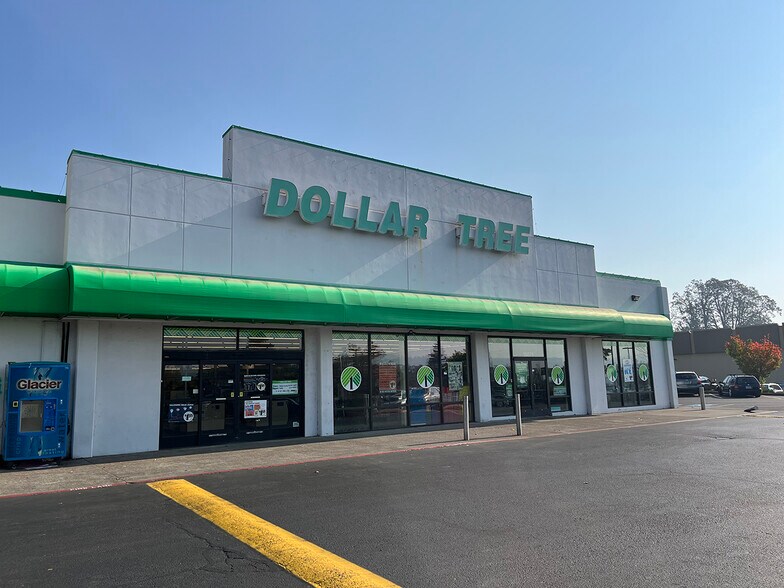 Primary Photo Of 15550-15574 SE McLoughlin Blvd, Milwaukie Freestanding For Lease