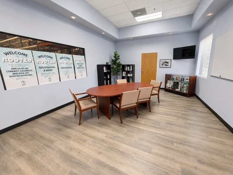 More Photos Of 12955 Starkey Rd, Largo Light Manufacturing For Lease