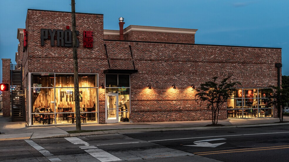 More Photos Of 3002 Hardy St, Hattiesburg General Retail For Lease