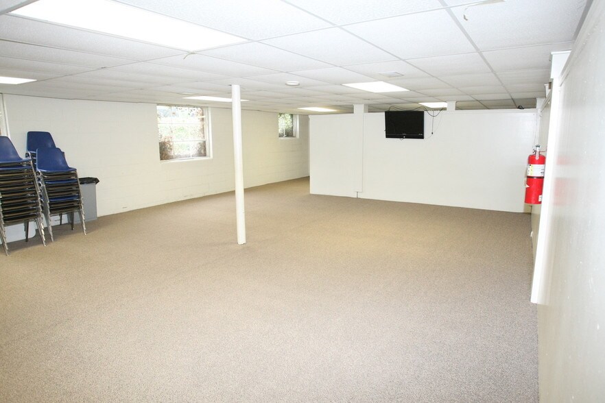 More Photos Of 10909 Chippewa Rd, Brecksville Religious Facility For Sale