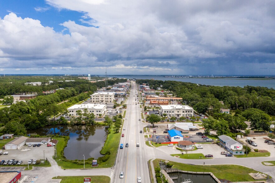 More Photos Of 4317 Arendell St, Morehead City Office For Sale
