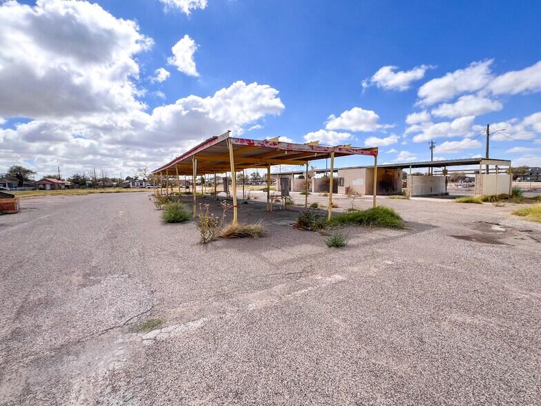 More Photos Of 521 W Murphy St, Odessa Land For Sale