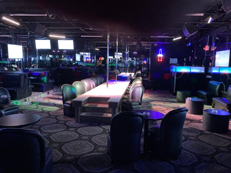 More Photos Of 2851 US Highway 19, Holiday Bar For Sale