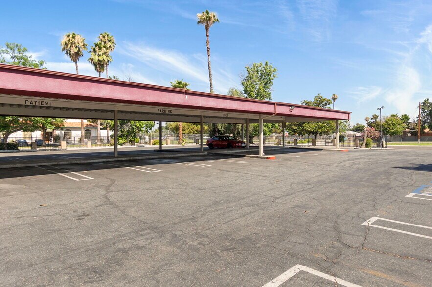 More Photos Of 361-397 N San Jacinto St, Hemet Medical For Sale