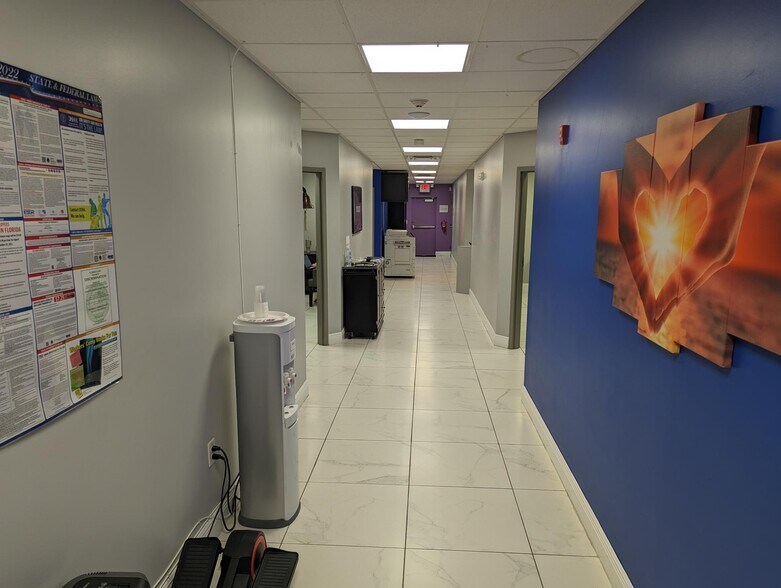 More Photos Of 201 SE 2nd St, Fort Lauderdale Office For Sale