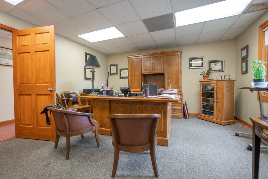 More Photos Of 9635 Saric Ct, Highland Office For Lease