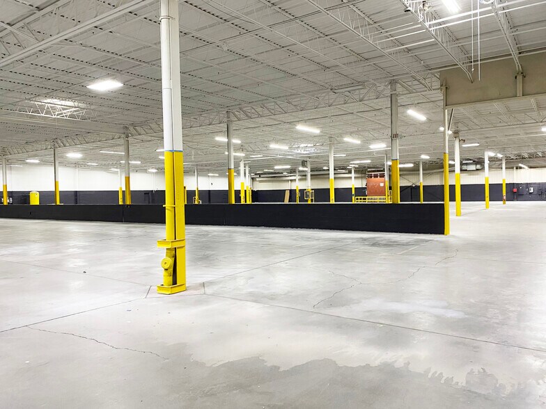 More Photos Of 1 Bouchard St, Manchester Manufacturing For Sale