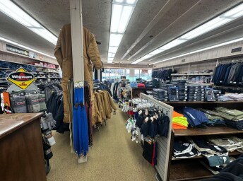 More Photos Of 152 Jericho Tpke, Mineola Storefront For Sale
