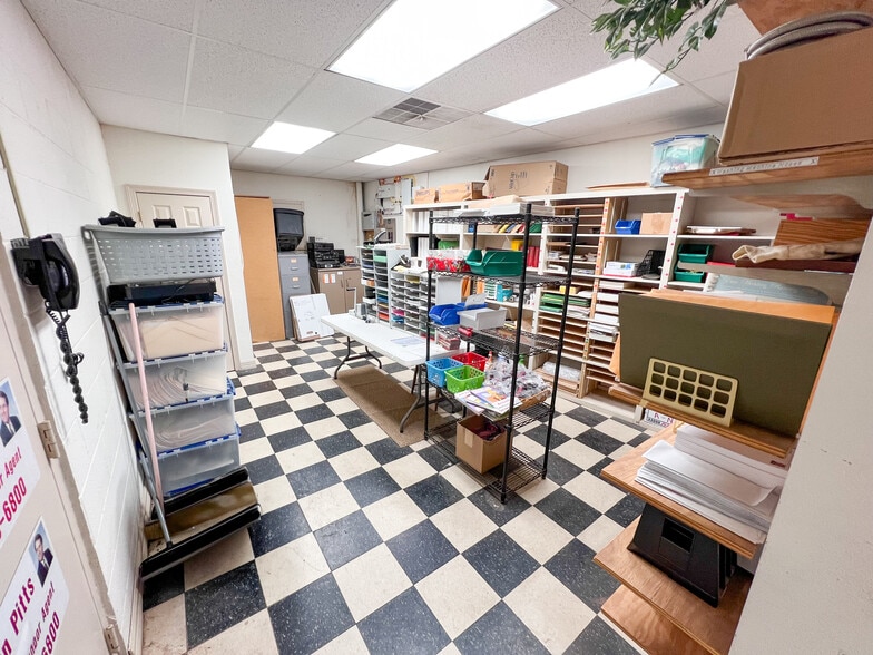 More Photos Of 4200 N Midland Dr, Midland Office For Lease