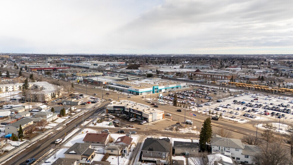 More Photos Of 5811 132, Edmonton Storefront For Sale