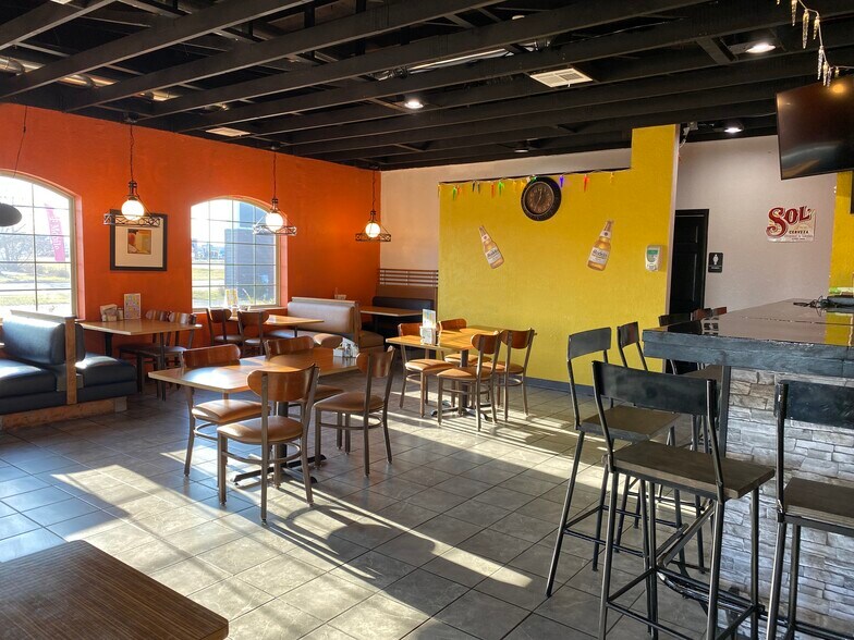 More Photos Of 1828 Plover Rd, Plover General Retail For Lease