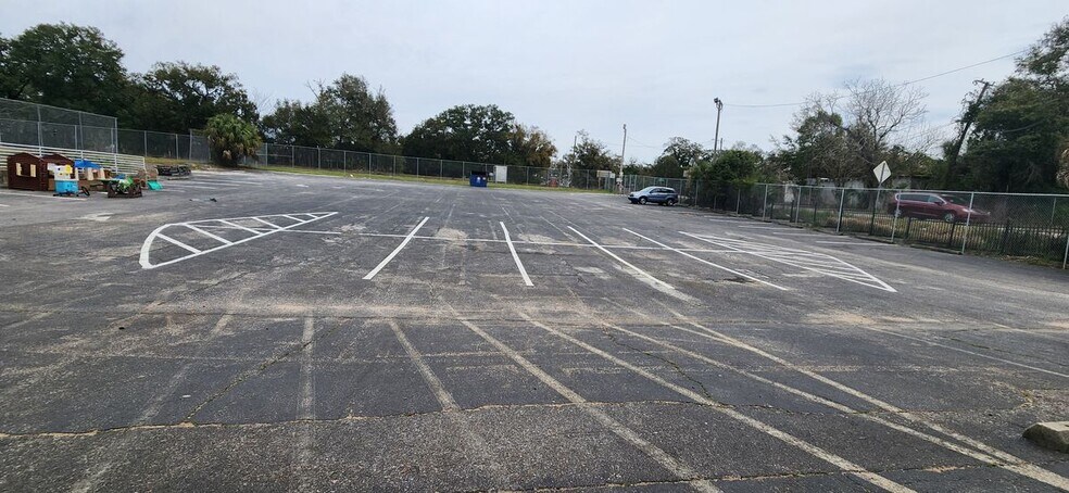 More Photos Of 2200 N Palafox St, Pensacola Medical For Sale