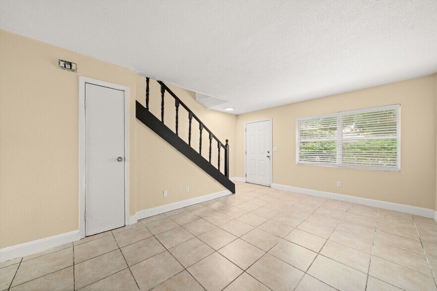 More Photos Of , Avon Park Multifamily For Sale