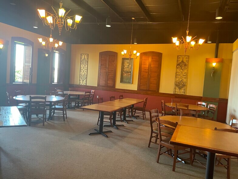 More Photos Of 2704 Walton Way, Marion Restaurant For Lease