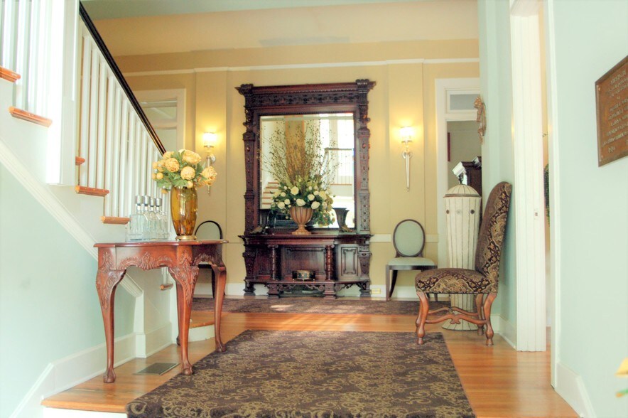 More Photos Of 204 N Buchanan Blvd, Durham Hotel For Sale