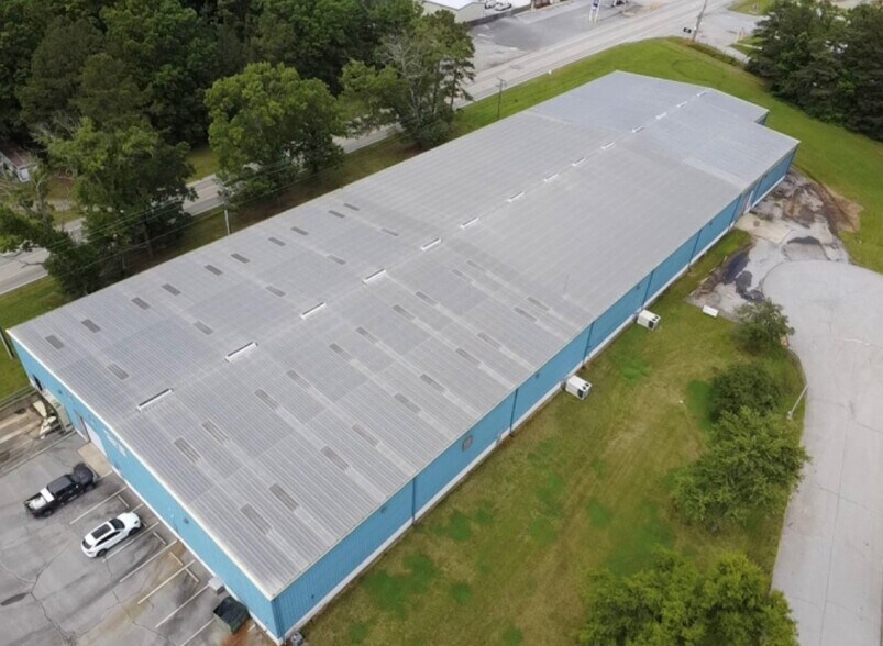 More Photos Of 1400 Montgomery, South Hill Warehouse For Lease