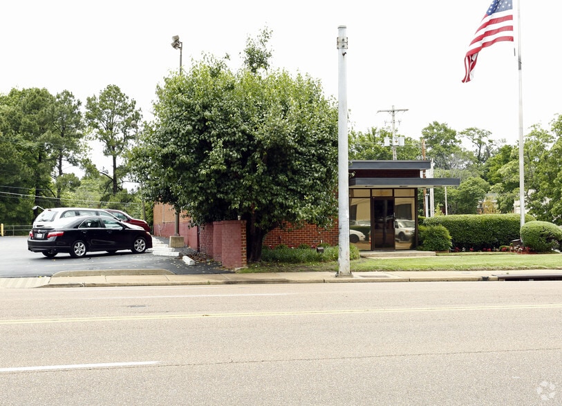 More Photos Of 1568 Union Ave, Memphis Office For Sale