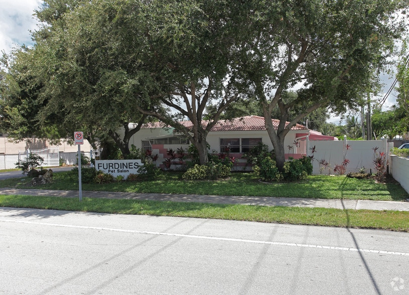 More Photos Of 225 NW 20th St, Boca Raton Freestanding For Lease