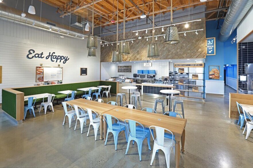 More Photos Of 2339 Fair Oaks Blvd, Sacramento Freestanding For Lease